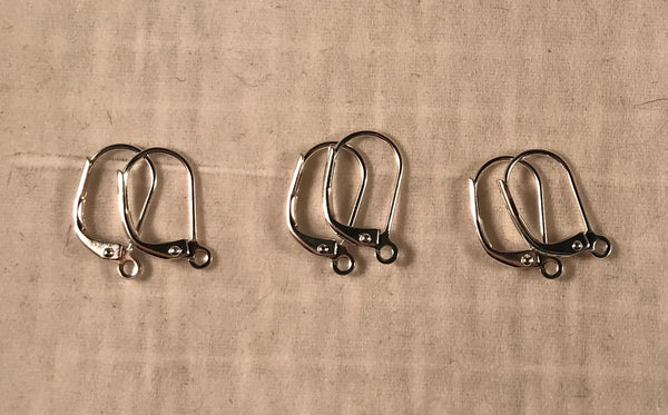 Ear Hook with a lever back